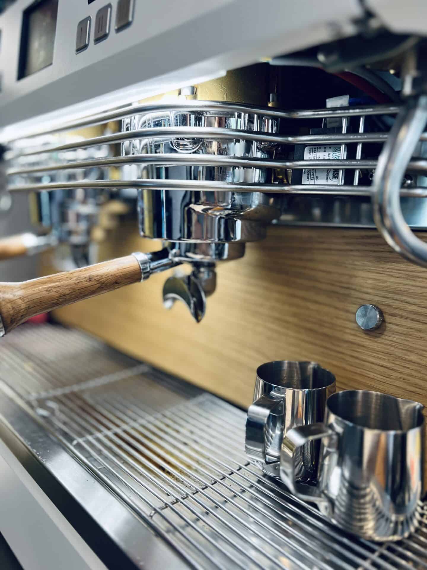 Siebträgermaschine im Haciendo Café